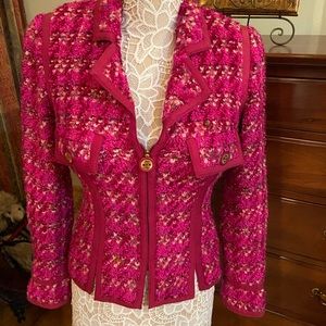 Chanel pink tweed jacket size 34